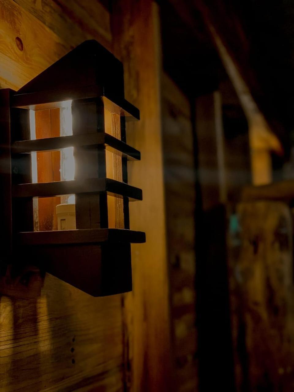 Lamiaceae Wood Cabin Ella Exteriér fotografie